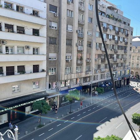 Musical Apartament Apartment Bukares Bagian luar foto